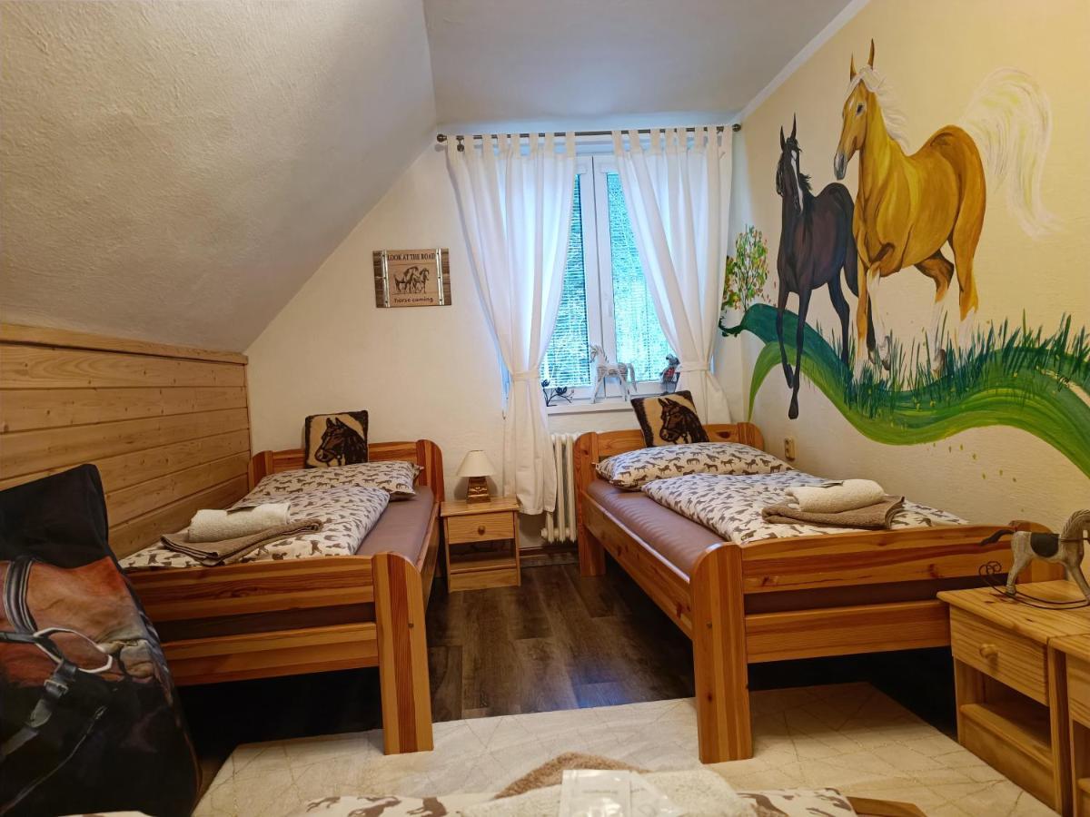 Appartement Jizdarna Malenovice à Malenovice  Extérieur photo