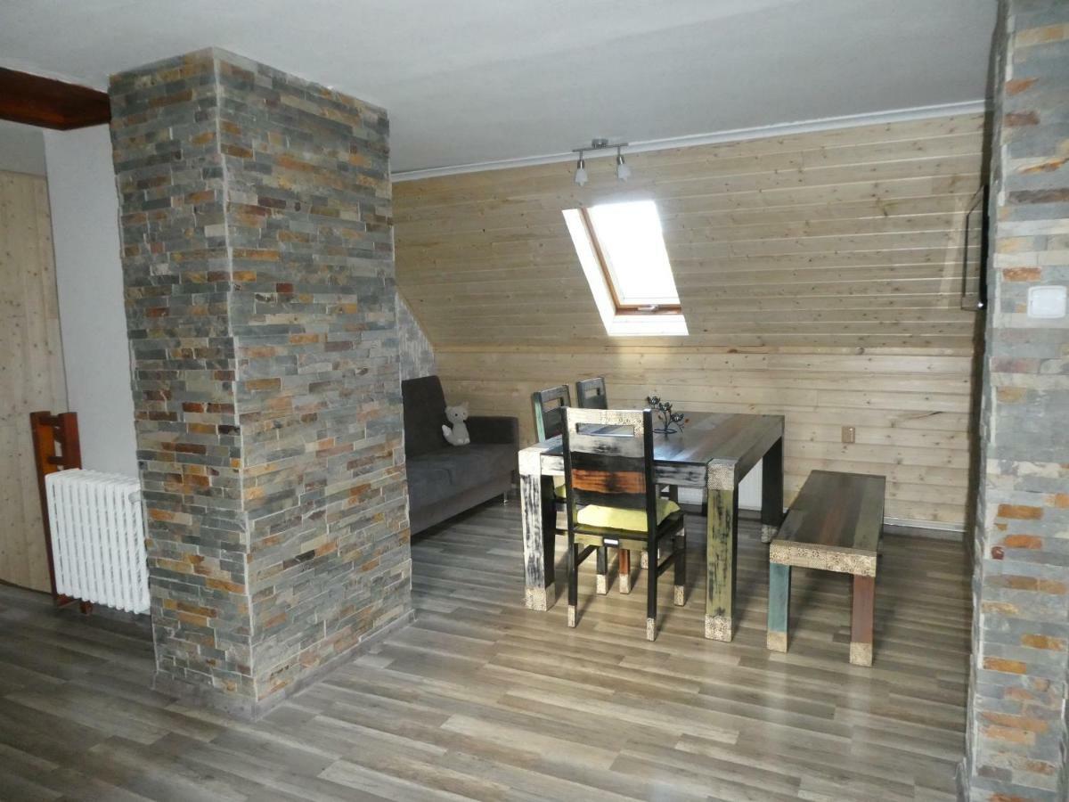Appartement Jizdarna Malenovice à Malenovice  Extérieur photo